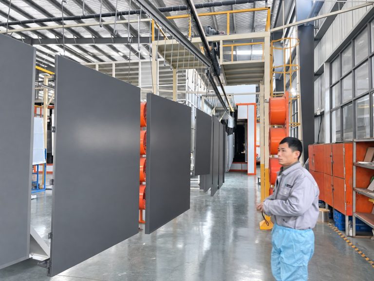 粉末喷涂铝单板选色:RAL号之外还要确认哪些条件
