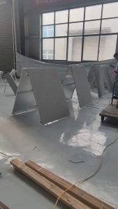 真石漆铝单板 · 车间转运与晾置